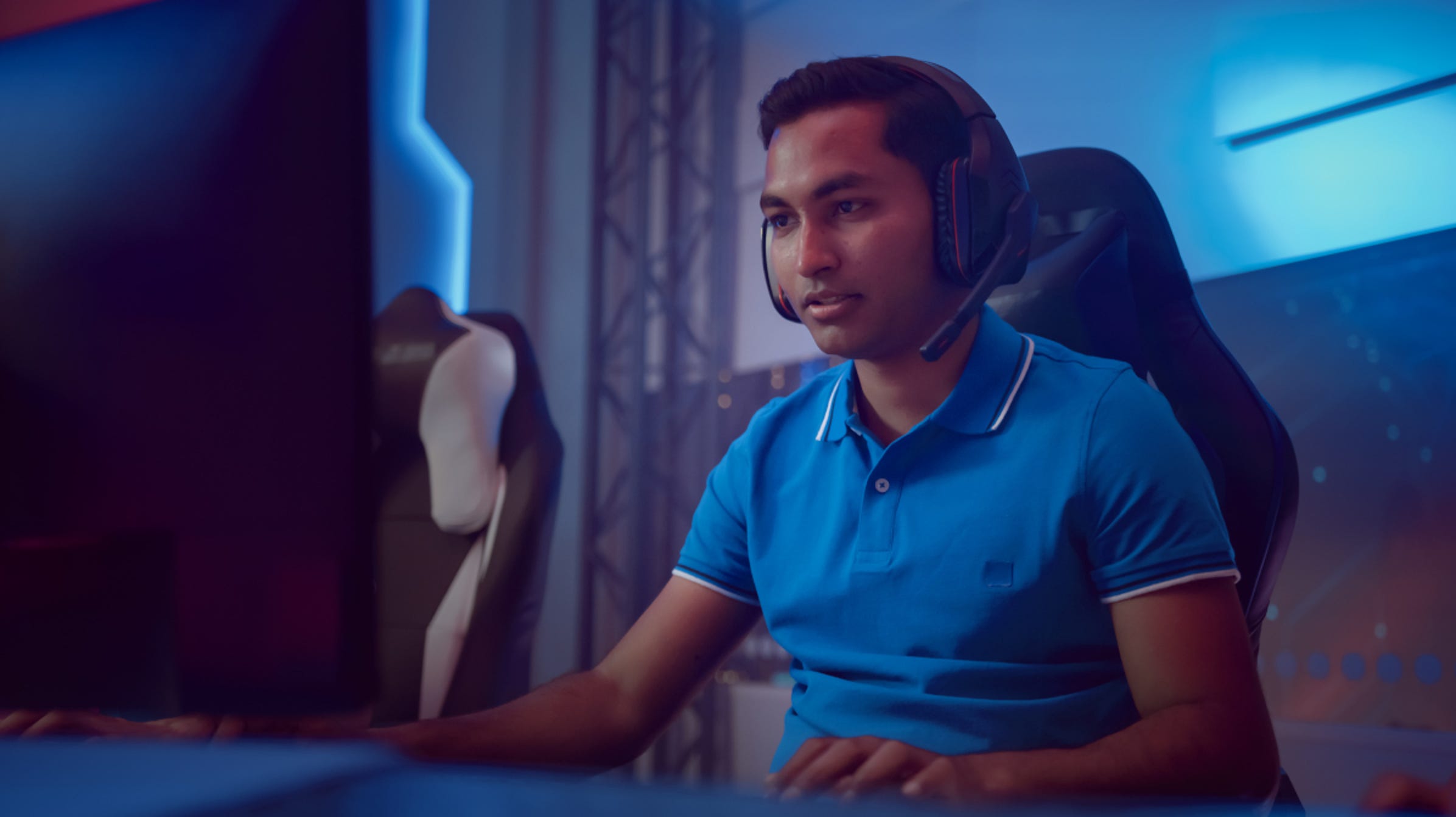 Gaming Headsets vs. Regular Headsets: What’s the Difference?